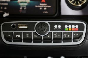 Акумулаторна кола Mercedes-AMG CLA 45 червен-металик