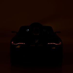 Акумулаторна кола BMW i4 шампанско