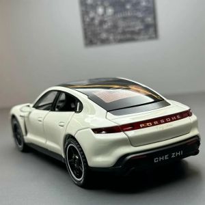 Метална кола Porsche Taycan, 1:32, Бял, С отварящи се врати, Без опаковка 