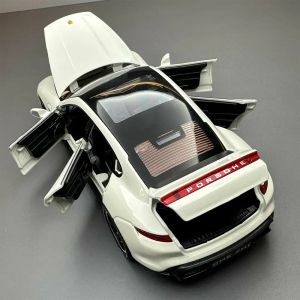 Метална кола Porsche Taycan, 1:32, Бял, С отварящи се врати, Без опаковка 