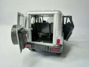 Метален джип Уаз, 1:18, С отварящи се врати, Сив ретро ван, Класически дизайн 
