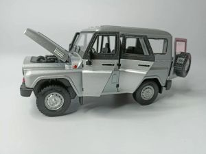 Метален джип Уаз, 1:18, С отварящи се врати, Сив ретро ван, Класически дизайн 