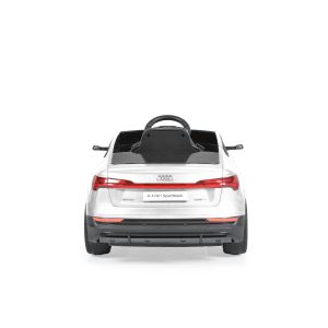 Акумулаторен джип Audi Sportback бял