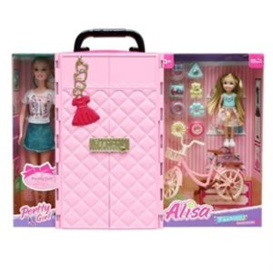 Кукла Alisa с гардероб, дрехи и аксесоари в куфар