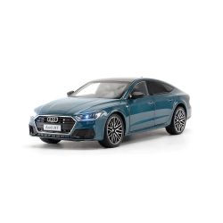 Метална кола Audi A7 1:24 – зелен металик с отварящи се елементи