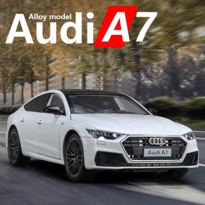 Метална кола Audi A7 1:24 – бял с панорамен покрив, Без опаковка