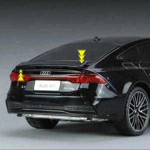 Метална кола Audi A7 1:24 – черен, Без опаковка