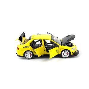 Метална кола Mitsubishi Lancer Evolution 1:24 – жълт тунинг, Без опаковка