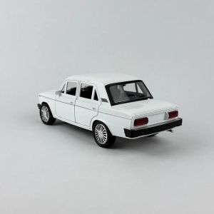 Метална кола Lada 2107, Мащаб 1:18, Бяла, Без опаковка