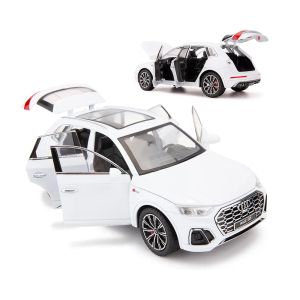 Метален автомобил Audi Q5, 1:24, Звук и светлини, Бял, Без индивидуална опаковка