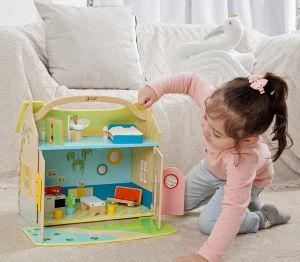 Преносима дървена къщичка за игра