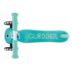 Детска тротинетка със светещи колела PRIMO PLUS GLOW LIGHTS, ментов цвят