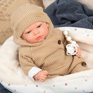 Кукла-бебе Олона в бежово костюмче със спална чанта и биберон - 40 см