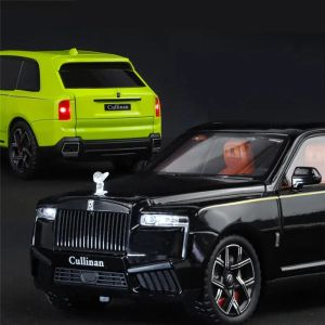 Метална кола Rolls-Royce Cullinan 1:24 – черна, без опаковка