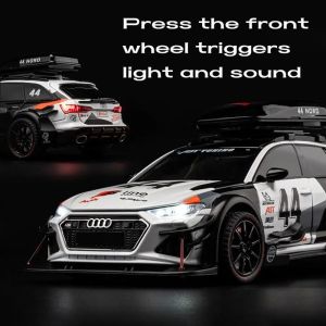 Метална кола Audi RS6 1:24 с багажник за покрив – №44, Без опаковка