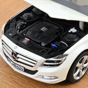 Метална кола Mercedes-Benz CLS 1:18 – бяла, Norev