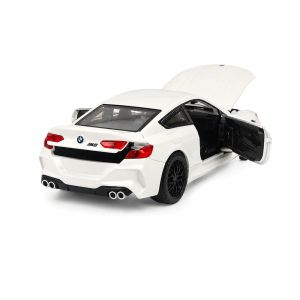 Метална количка BMW M8, 1:32, Бяла, Без опаковка